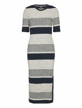 Etanah Polvipituinen Mekko Beige Boss